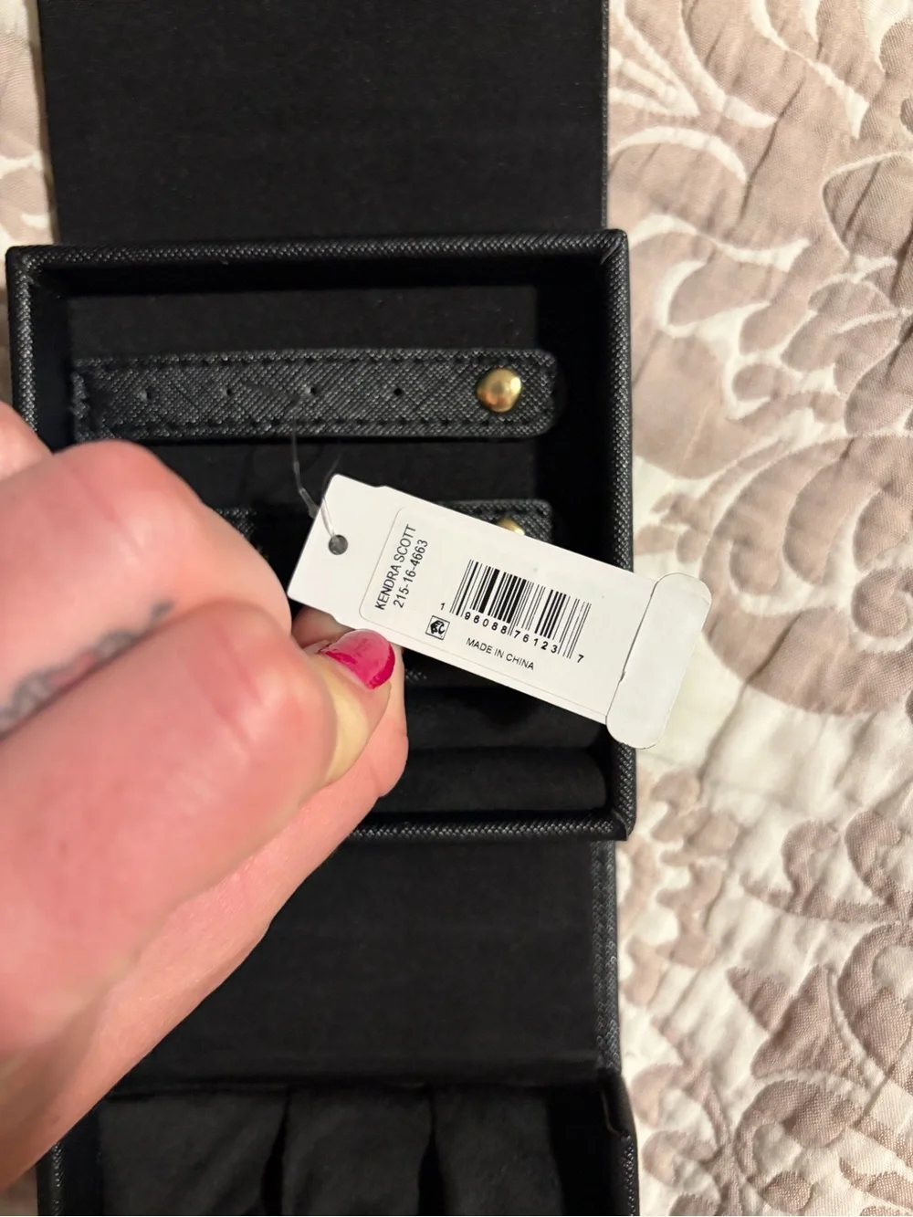Kendra Scott Black Saffiano-Style Jewelry Pouch with Gold Logo